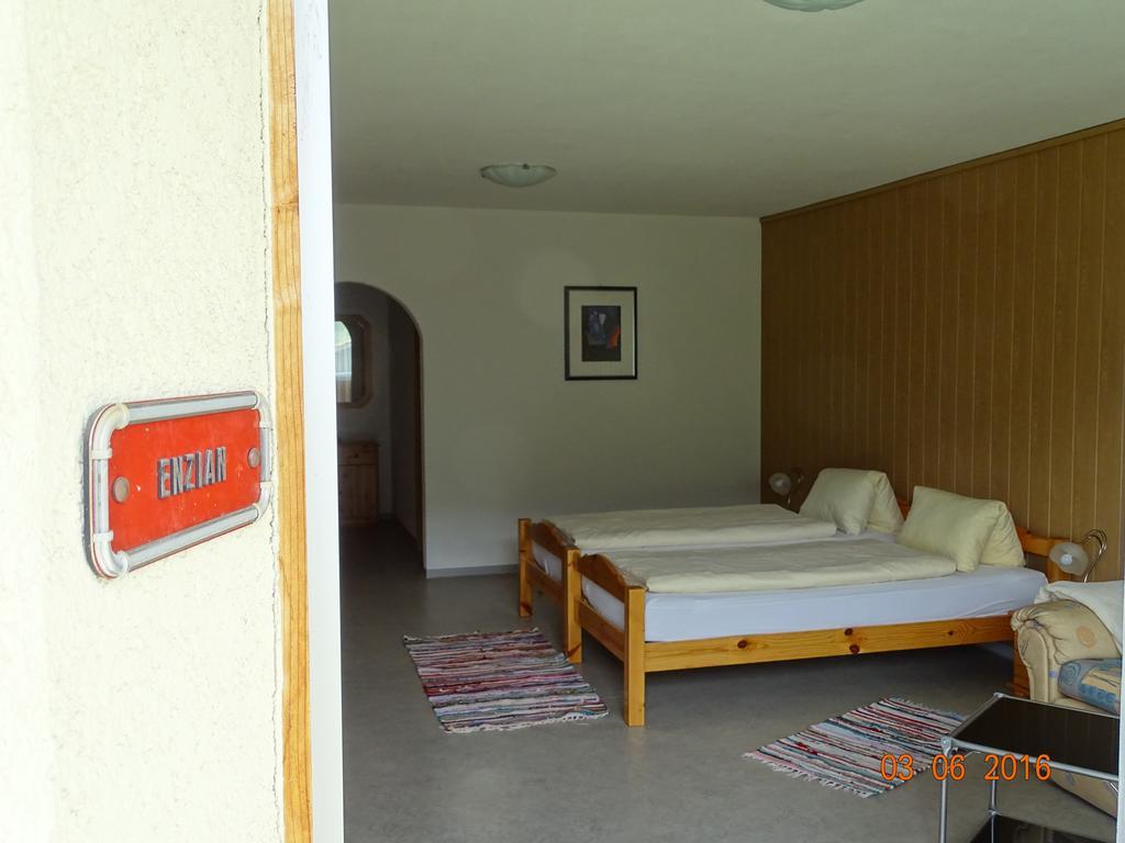 Hotel Old-Jnn Saas im Prattigau Room photo