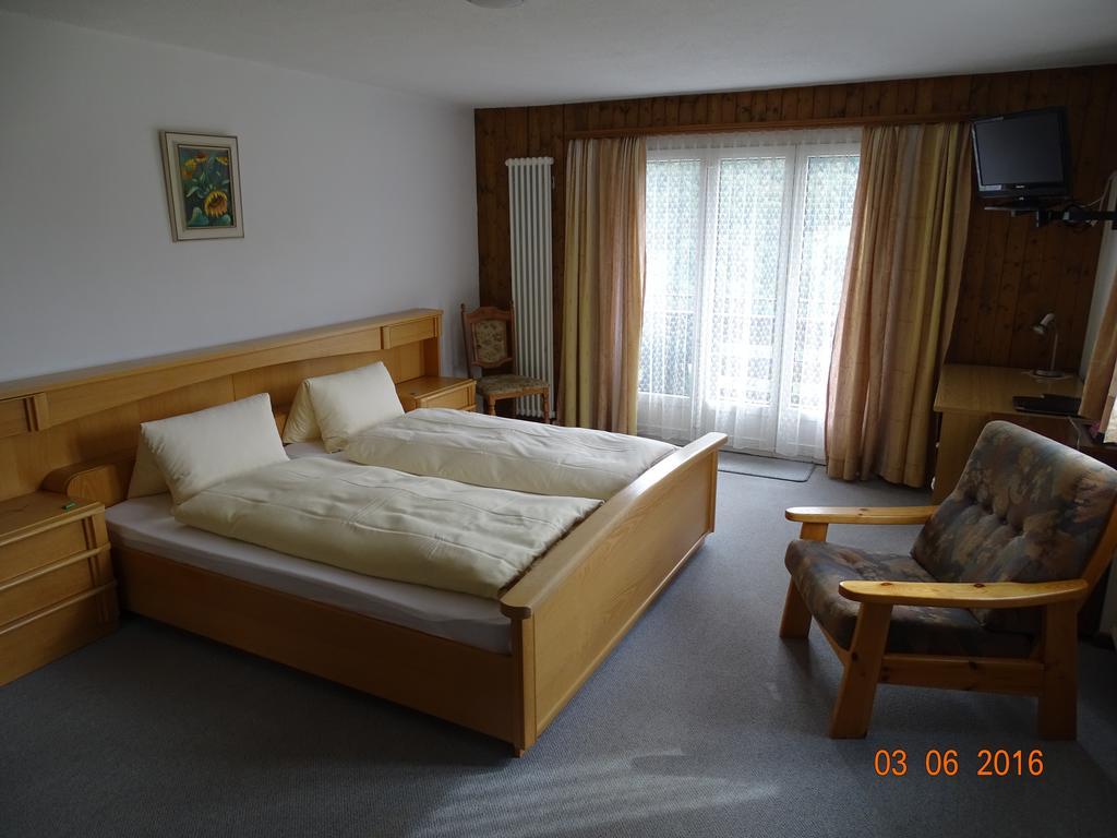 Hotel Old-Jnn Saas im Prattigau Room photo